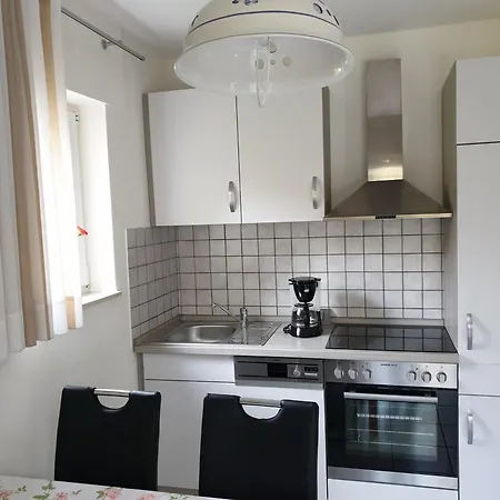 Ferienhaushaefte Zum Plauer Holiday home Lenz